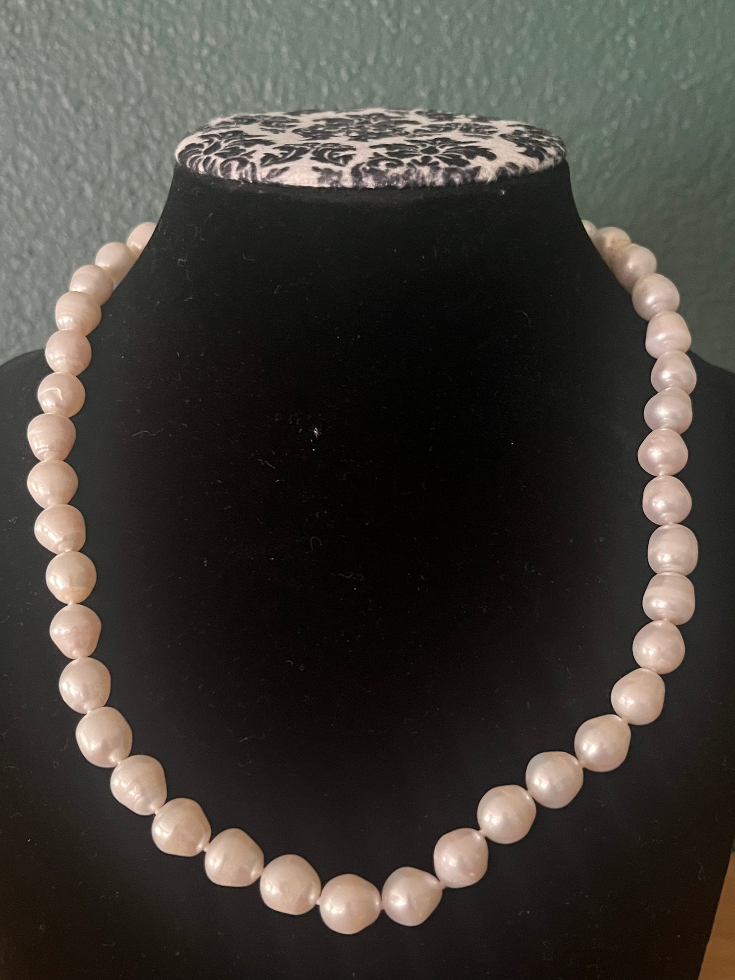 Freshwater Baroque Pearl Chocker Necklace