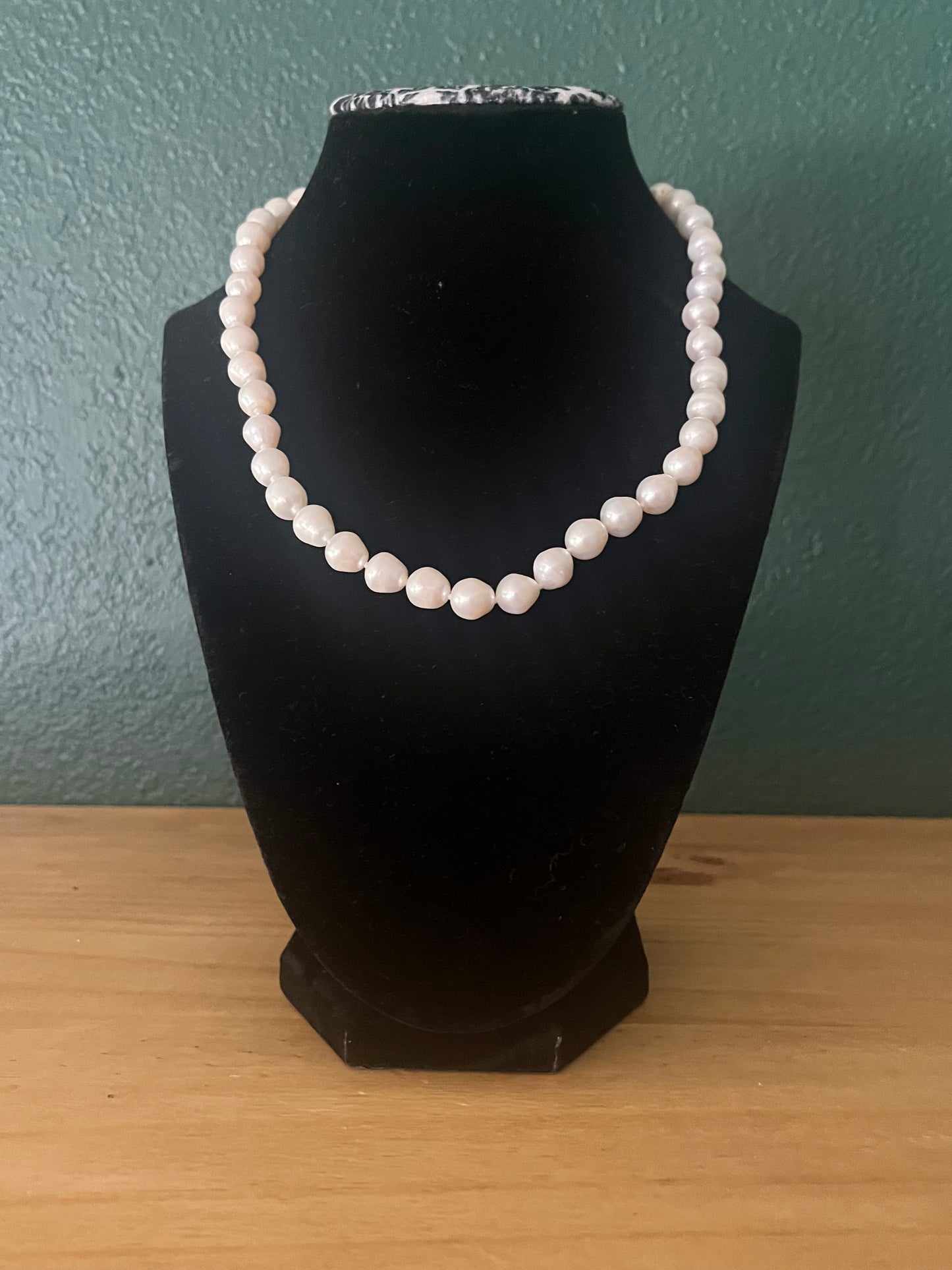 Freshwater Baroque Pearl Chocker Necklace