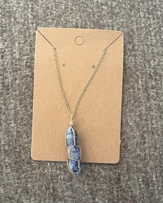 Sodalite Copperwire Pendant and Chain