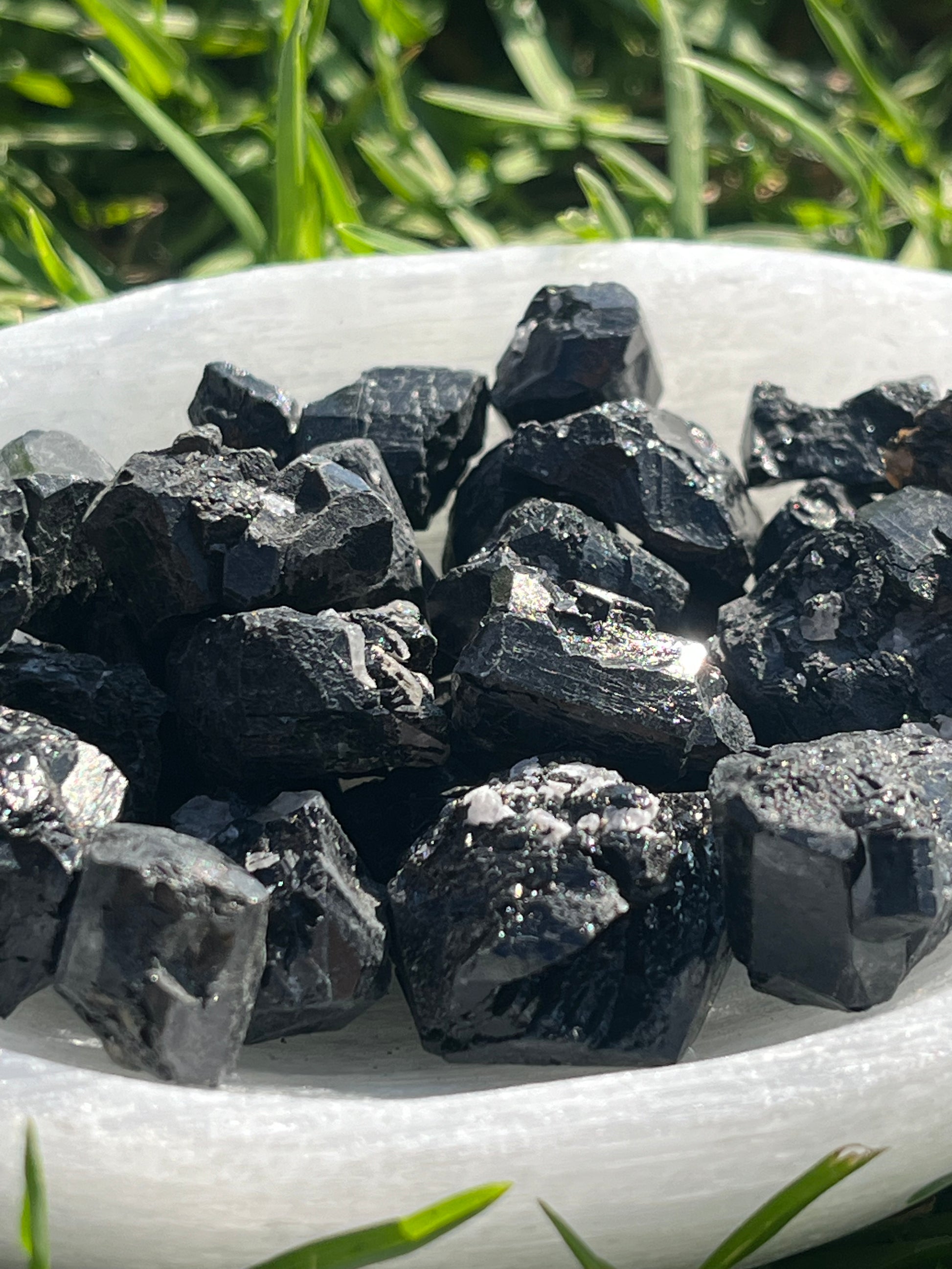Apache Tears Rocks Apache Tears (Obsidian or Marekanite), raw obsidian. raw obsidian tear ...
